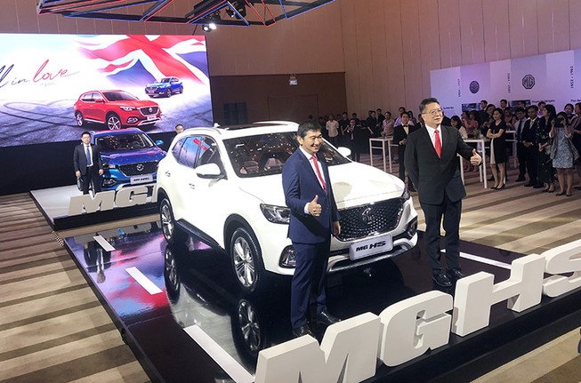 MG Việt Nam ra mắt 2 mẫu xe SUV hạng B và C
