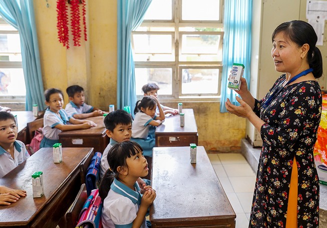 TP.HCM triển khai chương trình sữa học đường ở 24 quận, huyện