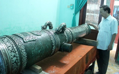 Xem ba khẩu thần công suýt bị bán sang TQ