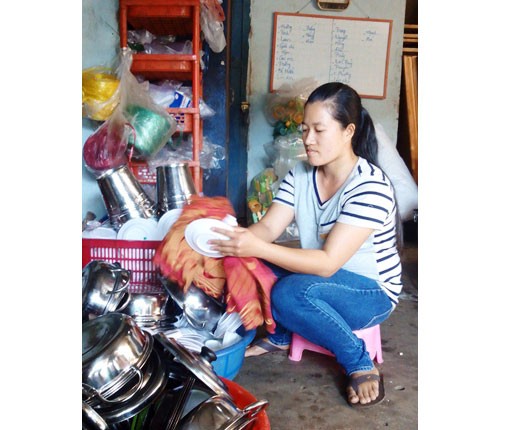 Nữ giúp việc trả lại 40 triệu đồng cho người đánh rơi
