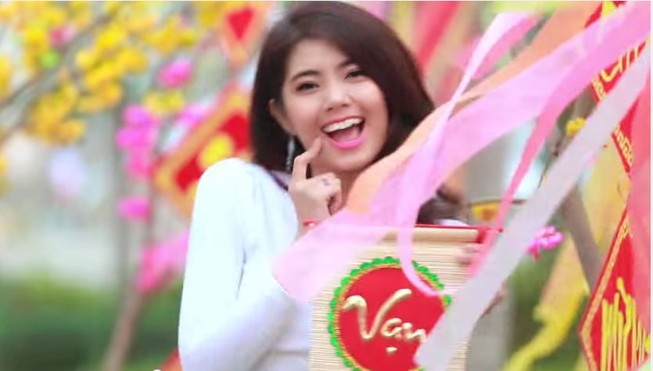 Ca sĩ 'đua nhau' làm MV mừng xuân mới