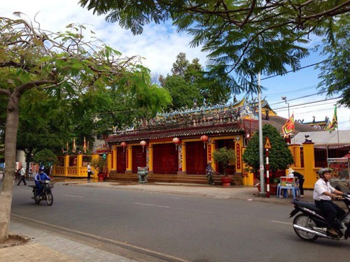 Linh thiêng khu cổ mộ Thượng đẳng thần Trần Thượng Xuyên