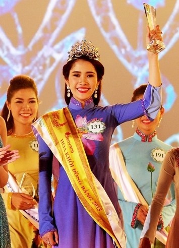 Hoa khôi Nam Em từ chối thi Hoa hậu Toàn Cầu