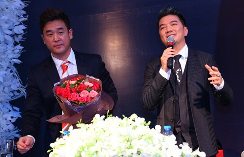 Mr Đàm nhận danh hiệu 'Ngôi sao châu Á 2015'