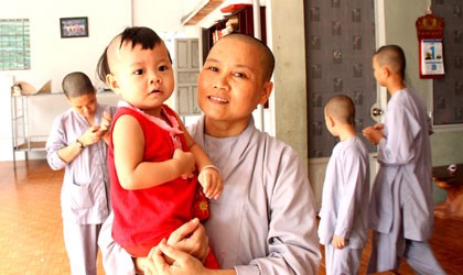 Những trẻ thơ sống sót từ tấm lòng… từ bi