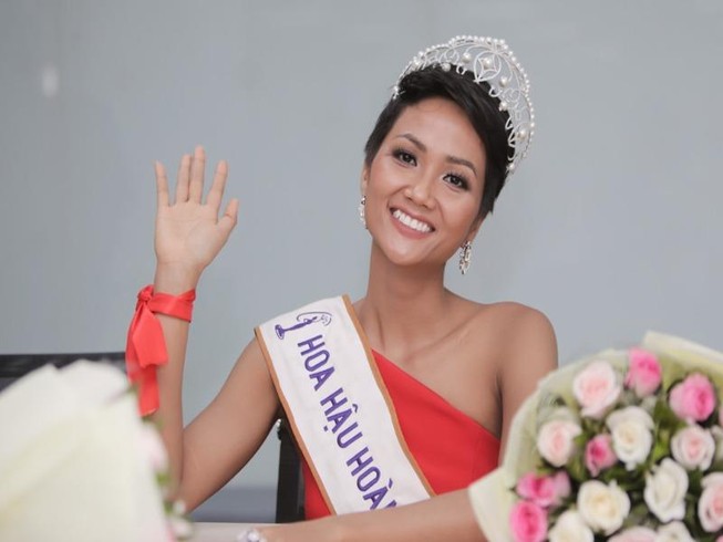 H'Hen Niê hé lộ dự định thi thố với đấu trường quốc tế