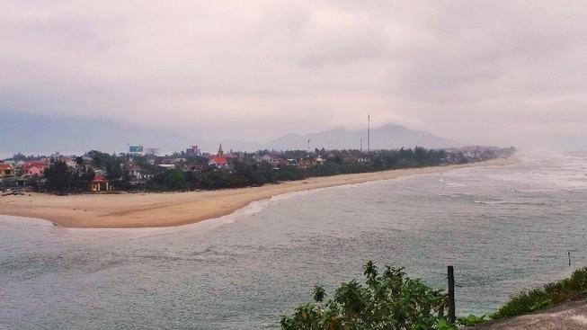 2 du khách nước ngoài tử vong tại biển Lăng Cô