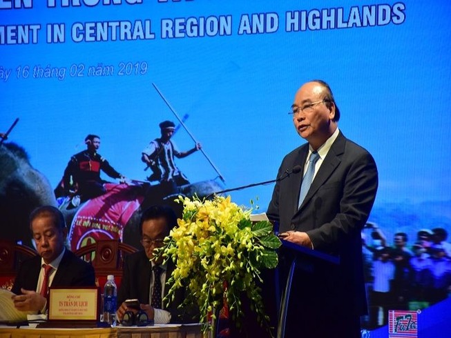 'Du lịch miền Trung như viên ngọc thô chưa được mài dũa'