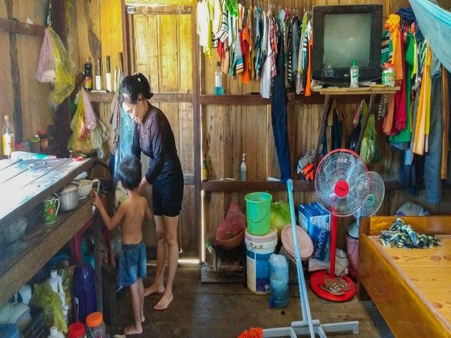 Chùm ảnh: Tân Hóa sau cơn lũ dữ