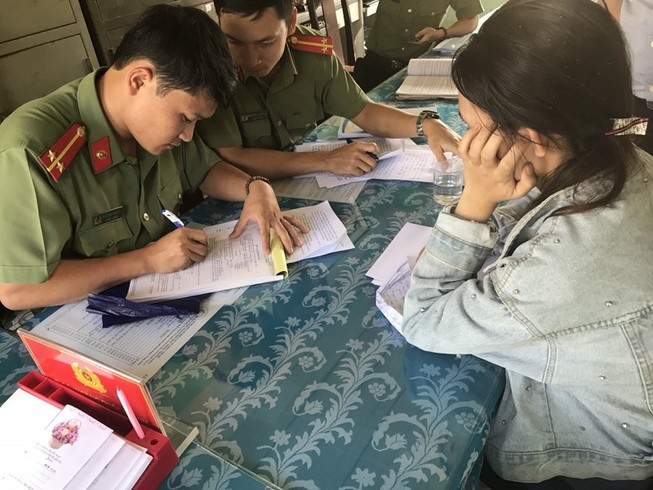 Nghe mẹ, 9X đăng hoang tin về COVID-19 bị phạt 10 triệu đồng