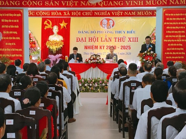 Chủ tịch phường ở Huế cùng 3 cán bộ bị kỷ luật