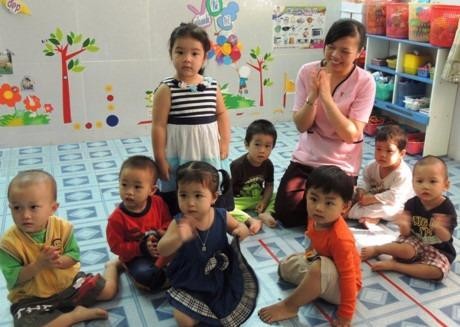 Giáo viên mới ra trường thà đi bán hàng còn hơn dạy học