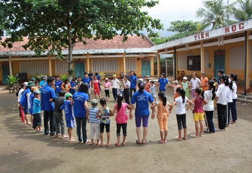 Không tập trung HS để tổ chức dạy-học thêm trước 1-8