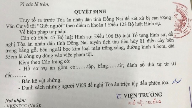 Bị anh ruột dùng điếu cày đánh chết