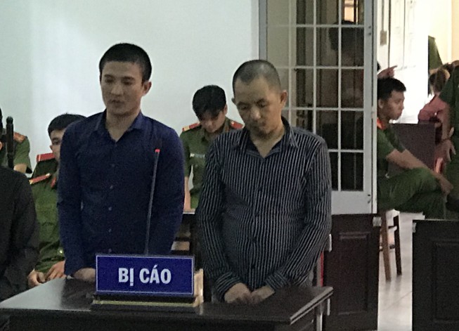 Đôi bạn trộm xe chở cam, quýt, mãng cầu bị phạt 42 tháng tù