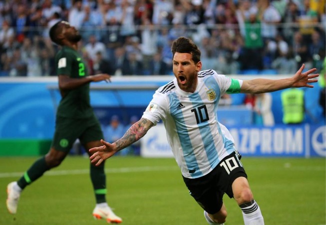 Chuyển động World Cup: Messi ghi bàn thắng thứ 100 World Cup