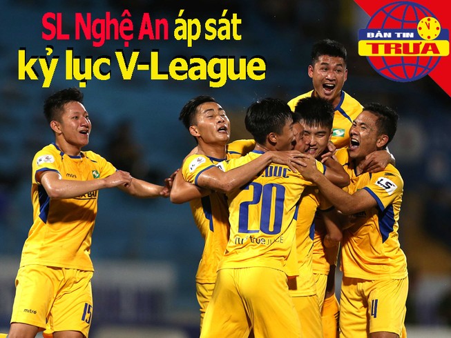 SL Nghệ An áp sát kỷ lục V-League; Hạt giống số 1 bị hạ