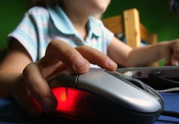 Lướt Net càng nhiều, học càng kém