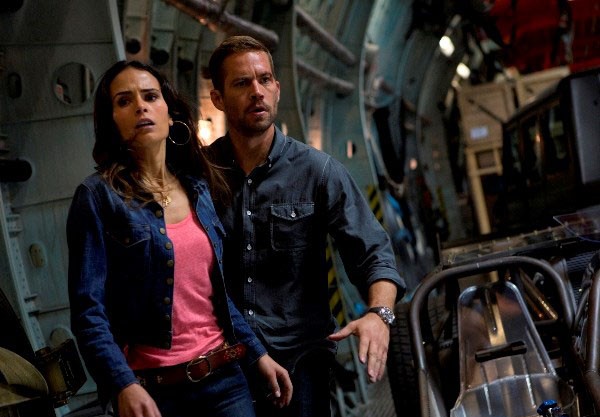 Ngôi sao "Fast & Furious" qua đời vì tai nạn giao thông