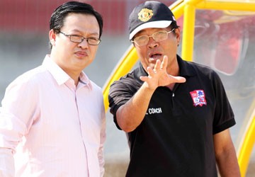 Bóng chưa lăn đã rối