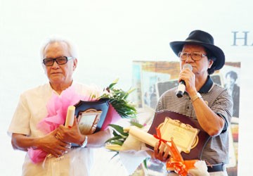 Trao giải Sách hay 2013