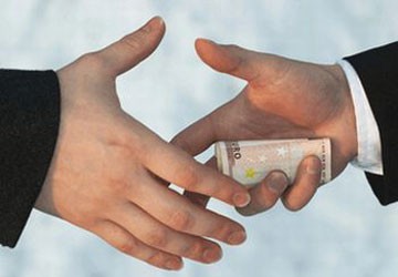 Quan chức giàu bất minh: Dấu hiệu của tham nhũng