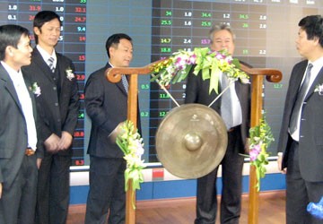 Nhờ “mua bán nợ” DN dễ hồi phục