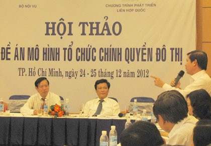 Lập Tòa thị chính và dân bầu thị trưởng