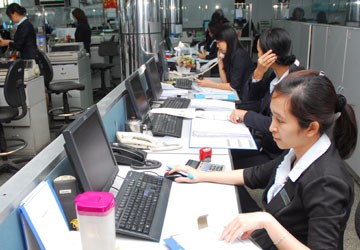Chen chân tìm việc ở ngân hàng