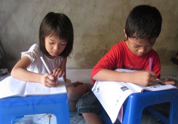 “Con muốn được đi học”