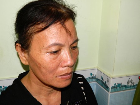 Bắt "bà trùm" lừa tiền hơn 200 người dân