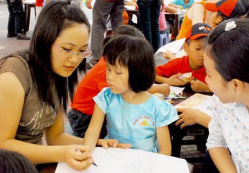 Mất niềm tin, dễ bị kích động
