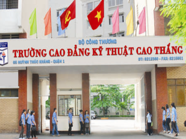 Thêm nhiều trường ĐH, CĐ cho SV nghỉ hết tháng 3 vì COVID-19