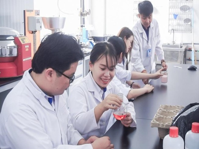 Sinh viên Trường ĐH Công nghiệp thực phẩm TP.HCM trong một giờ học (ảnh: NT)