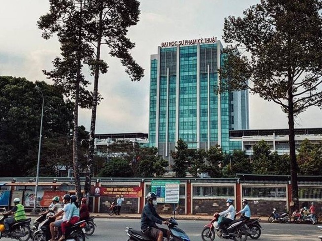 ĐH Sư phạm kỹ thuật TP.HCM giảm mạnh chỉ tiêu điểm thi THPT