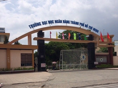 Tạm đình chỉ thêm 15 ngày với 7 cán bộ ĐH Ngân hàng TP.HCM