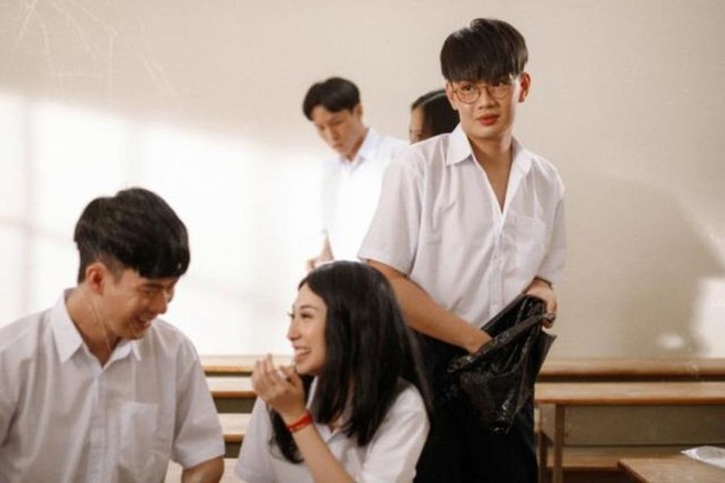 Đào Bá Lộc đóng MV đam mỹ qua 'Thật lòng'
