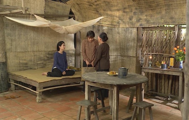 Luật trời với miền Tây xưa, drama chồng chéo ngay tập 1