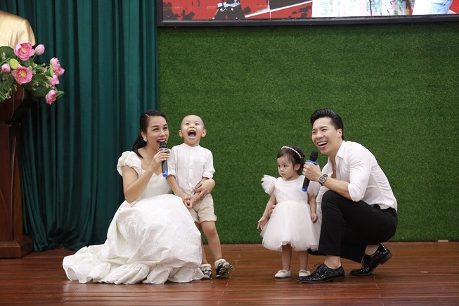 Quốc Nghiệp và Ngọc Mai khoe tổ ấm khiến cư dân mạng trầm trồ