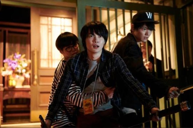Minami Hamabe trở lại màn ảnh rộng đối đầu với Zombie xác sống