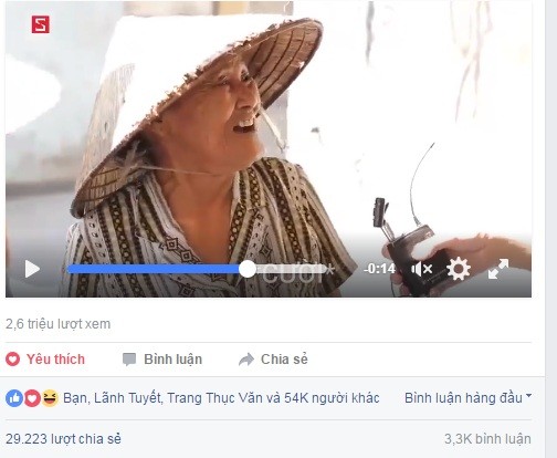 Người bán hàng rong nói về công an thu hút người xem