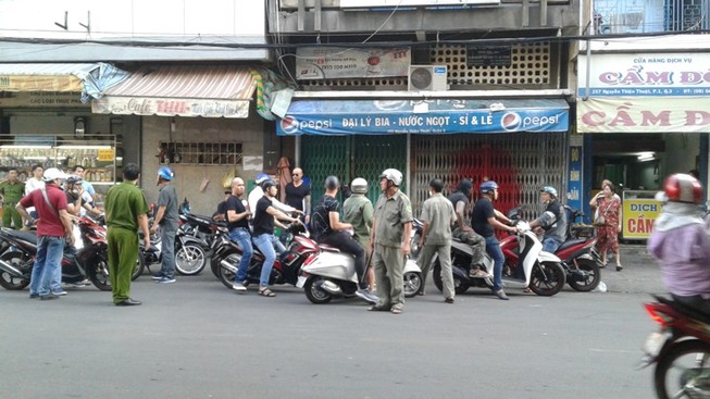 Vụ giang hồ đòi nợ ở quận 3: Đưa 2 người đi cai nghiện