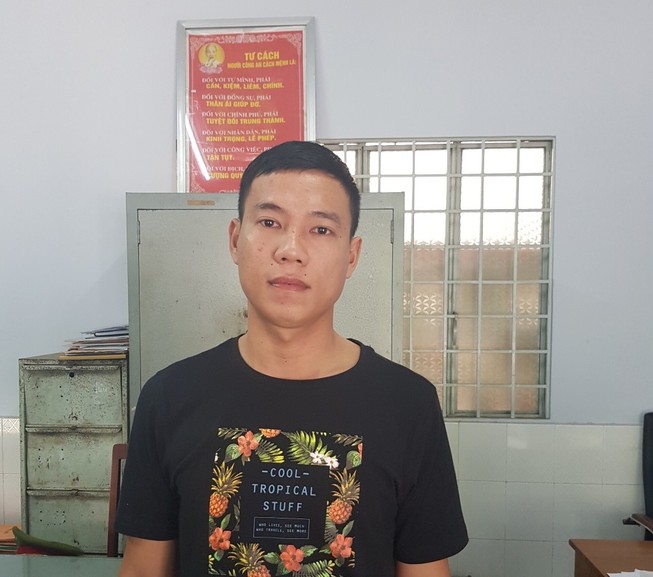 Giật tài sản du khách nước ngoài không qua mắt hình sự quận 1