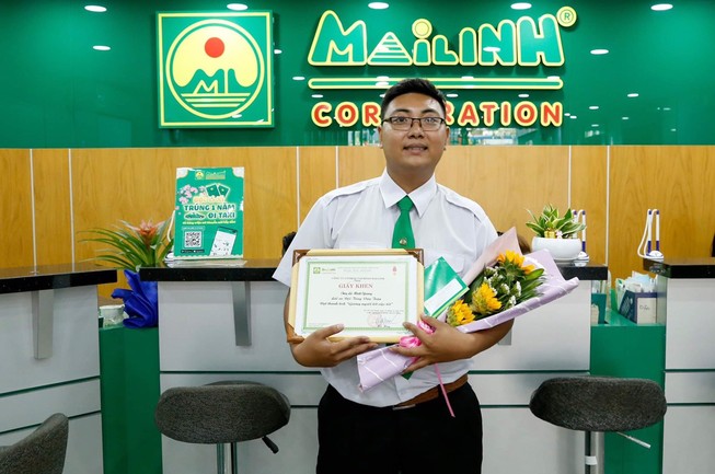 Chuyện xúc động của sản phụ sinh con trên taxi ngày cận tết