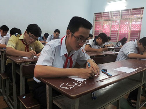 'Đề kiểm tra học kỳ cần có câu hỏi liên hệ từ thực tế'