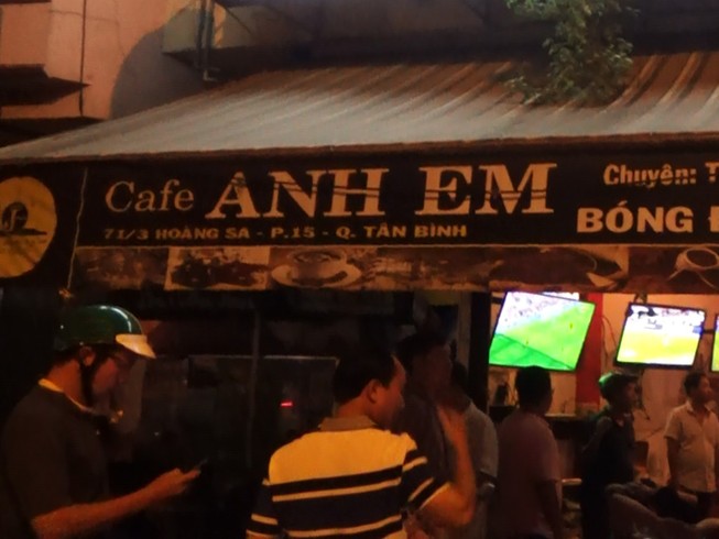 Ổ cá độ “ngụy trang” bằng quán cà phê