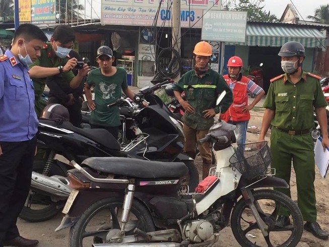 Người đàn ông bị xe ben cán chết ở vòng xoay Mỹ Thủy
