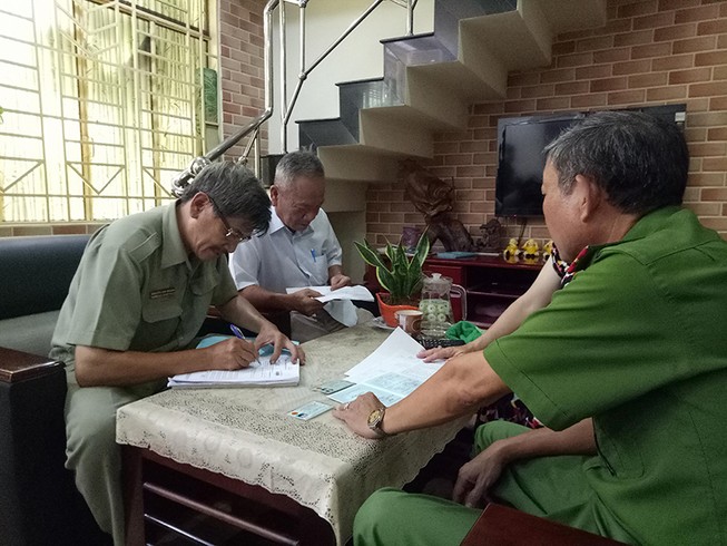 Những điểm vướng trong ngày đầu thu thập dữ liệu công dân