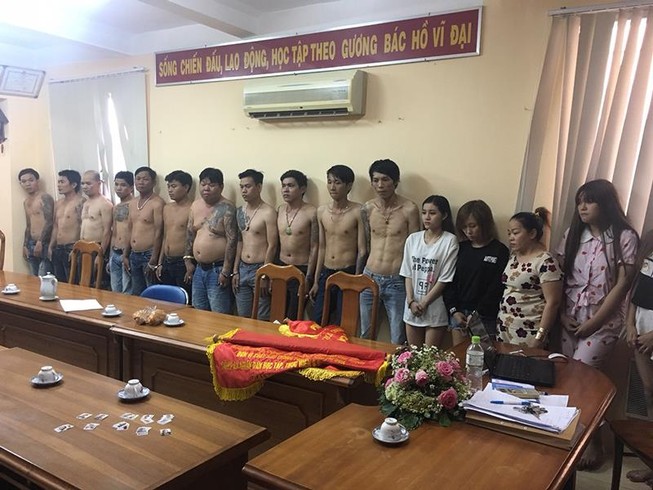 Dùng vợ, bồ… đóng giả gái mại dâm trộm cả ngàn vụ ở TP.HCM
