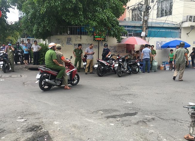1 người mang giấy khám bệnh chết dưới gầm cầu Hoàng Hoa Thám